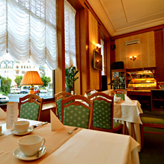 Hotel Olympia v centru Karlových Varů